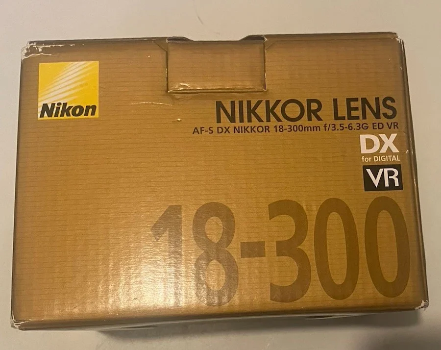 Nikon AF-S DX NIKKOR 18-300mm f/3.5-6.3G ED VR Lens, F-Mount Lens/DX Format 2216 - Image 2