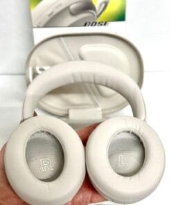 Bose QuietComfort Ultra Wireless Noise Canceling Headphones Light White - Image 3