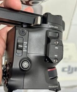 DJI Ronin RS4 3-Axis Gimbal Stabilizer for Mirrorless/DSLR - Image 5