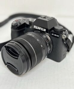 Fujifilm X-S10 Mirrorless Camera + XF 18-55mm f/2.8-4 Lens Excellent - Image 3