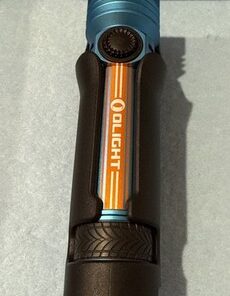 Olight Seeker 4 Pro 4600 Lumens Rechargeable LED Flashlight 260m - Image 9