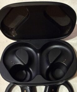 JBL Endurance Peak 3 Wireless Bluetooth Earbuds Waterproof Charging Case - Image 3