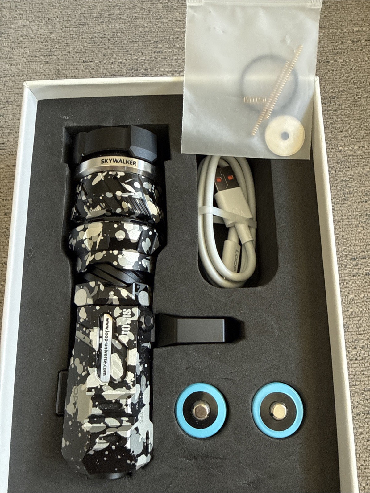 LOOP Gear Skywalker SK01s LEP Zoom Flashlight Camo 910 Lumens 1600m - Image 2