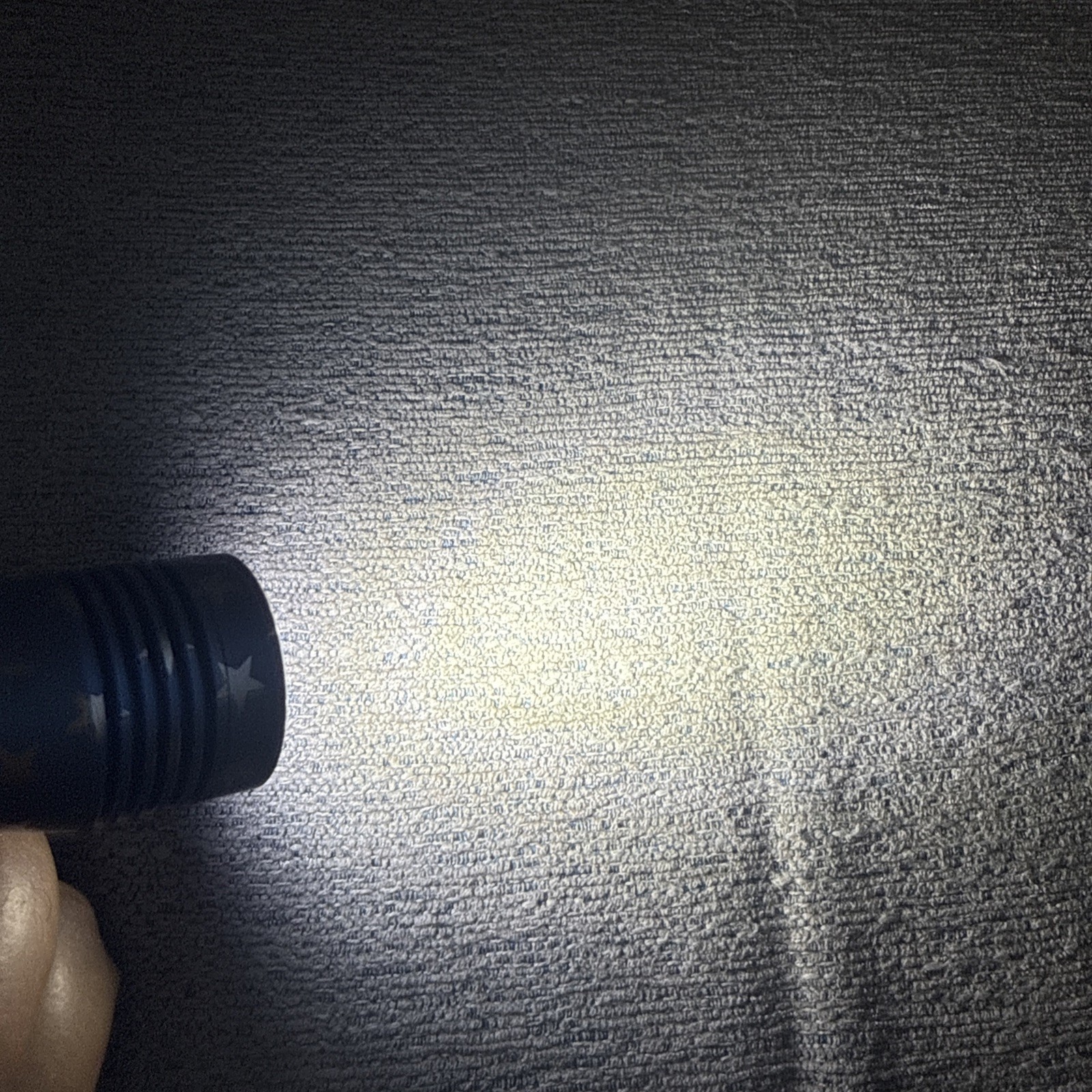 MecArmy PS16 Titanium Pattern 2000LM EDC Flashlight + 16340 650mAh Battery - Image 8